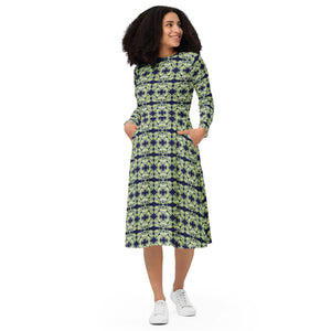 Lovin Lichen Midi Dress | Black Botanical Art