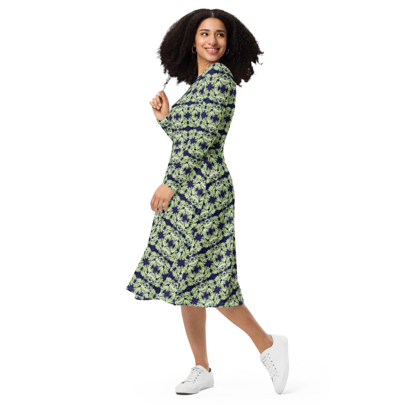 Lovin Lichen Midi Dress | Black Botanical Art